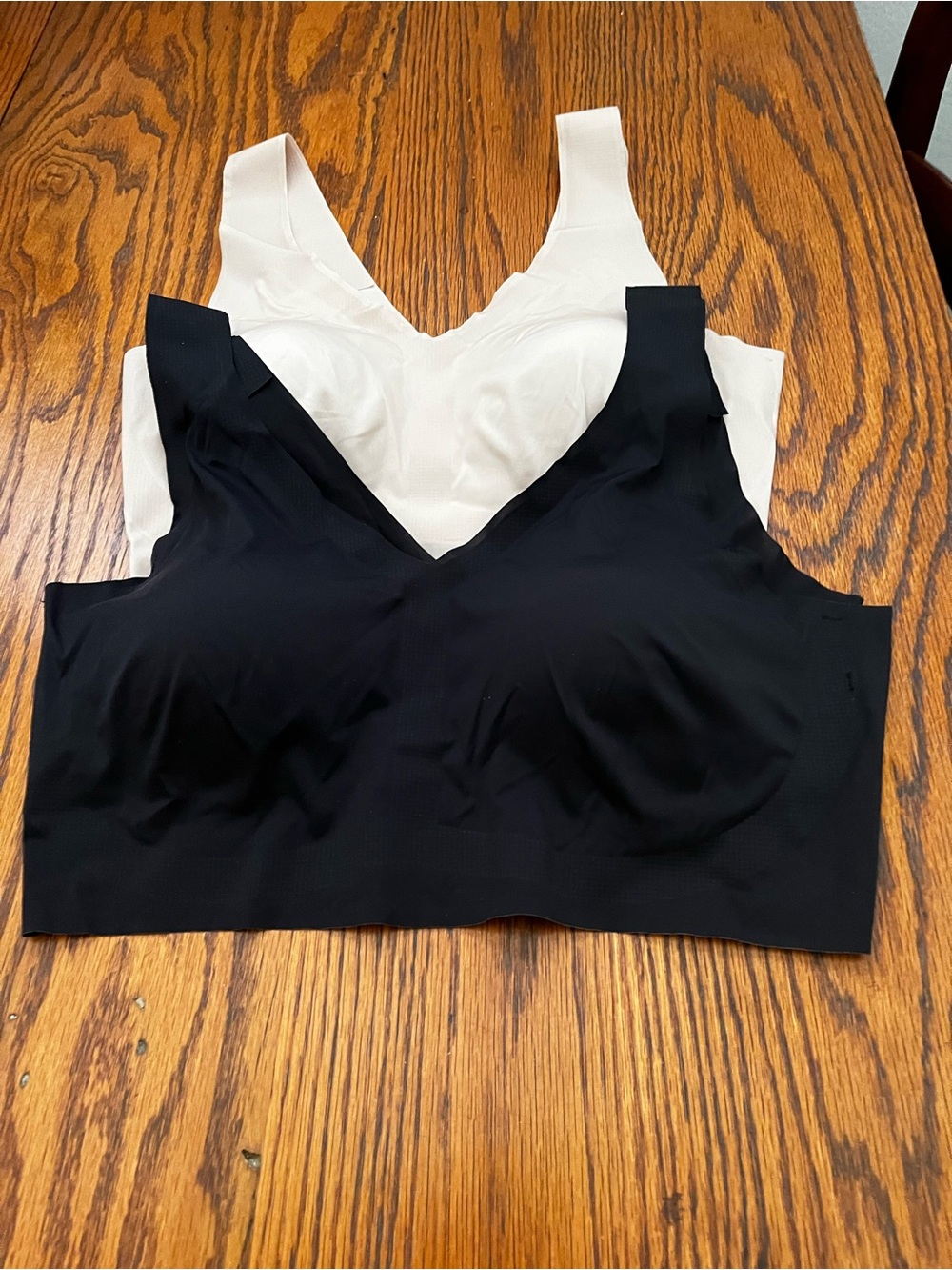 Hanes Seamless V-Neck Bralettes in Black & Cream